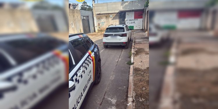Assaltantes roubam carro de PM no DF, mas fuga dura poucos minutos