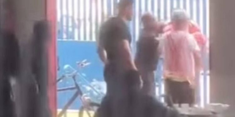 Treta após segurança ser ferido em restaurante comunitário é filmada