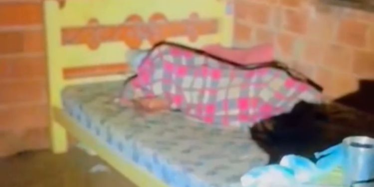 Mulher tenta se separar e é morta com barra de ferro após aniversário