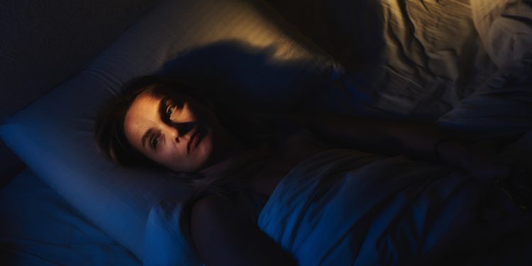 Estudo: ansiedade e insônia podem reduzir defesas essenciais do corpo