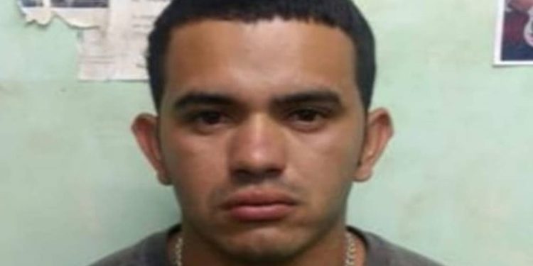 Acusado de feminicídio é condenado por júri com reviravolta em decisão