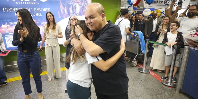Ibaneis e famílias recebem alunos do Pontes Para o Mundo