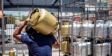 Botijão de gás de cozinha fica mais caro no DF; veja quanto