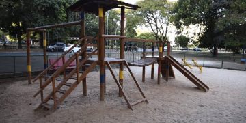 Criança escalpelada ao brincar em parquinho será indenizada em R$ 350 mil