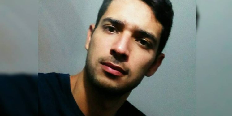 “Materialização do ódio”, diz deputada sobre morte de professor no DF