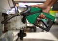Gasolina fica R$ 0,10 mais cara nos postos de combustíveis do DF