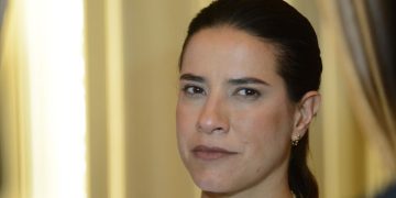 Governadora Raquel Lyra era sócia de empresa que atua irregularmente