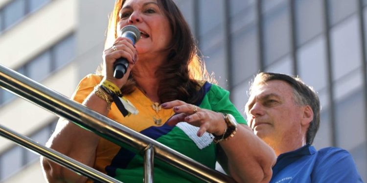 “Isso não é Justiça, Bolsonaro deveria ir para casa” diz Bia Kicis