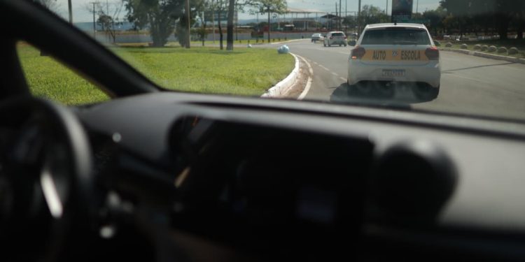 Brasiliense vence amaxofobia após 14 anos de sofrimento; saiba o que é