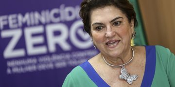 Ministra da Mulher diz que há resistência para política nacional de combate à violência