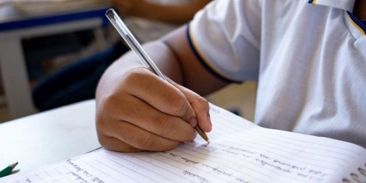 Inscrições para a EJA no DF começam na próxima segunda-feira (5/1)