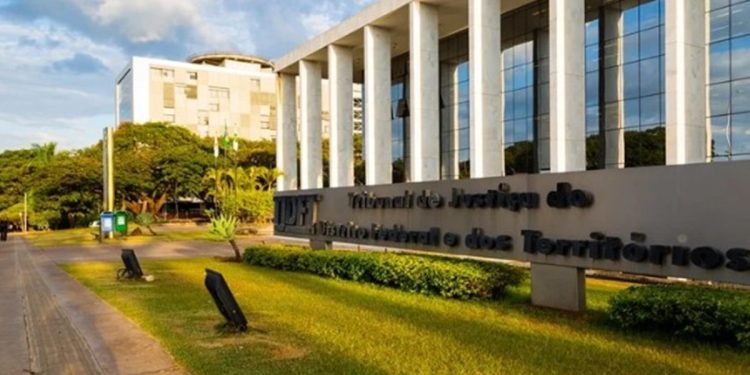 Justiça condena GDF após bebê morrer por demora em hospital