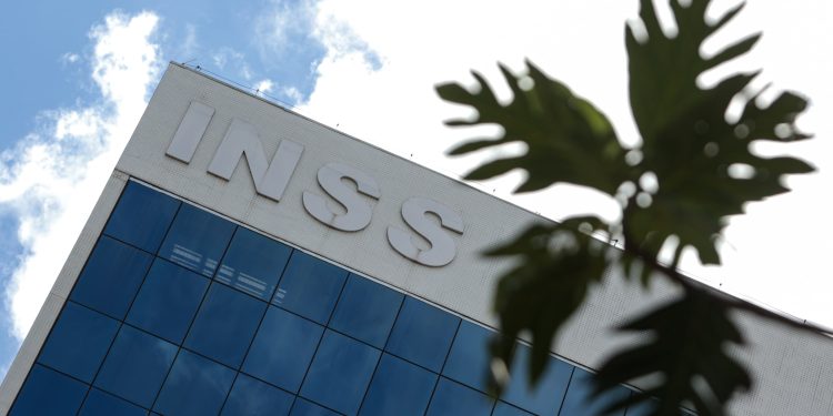 Réu por vender dados do INSS fez slogan como “defensor de aposentados”