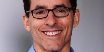 Petróleo e poder: Trump e Rubio querem interferir em toda América Latina, diz pesquisador