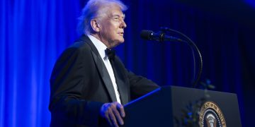 Trump é descarado, não “transparente”