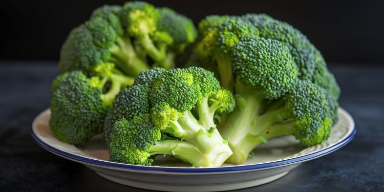 Brócolis ajuda na prevenção do câncer de mama, diz estudo de Harvard