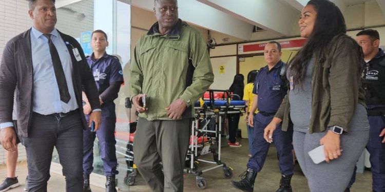 Hélio Lopes visita manifestantes hospitalizados após raio em ato de Nikolas