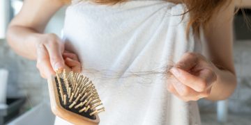 Alimentação saudável ajuda no combate à calvície. Veja melhores opções