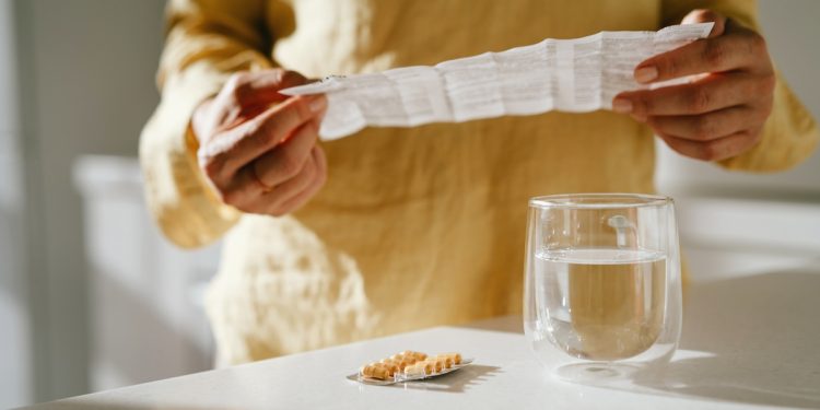 Terapia hormonal na menopausa não eleva risco de demência, diz estudo