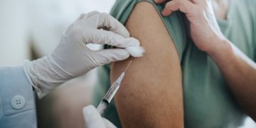 Herpes-zóster: Ministério da Saúde decide não oferecer vacina no SUS