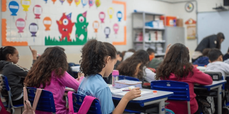 Matrículas de vagas remanescentes da rede pública encerram nesta sexta