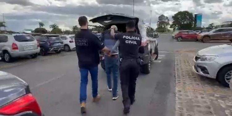 PCDF prende homem que arrombou ao menos 10 carros no Aeroporto JK. Veja vídeo