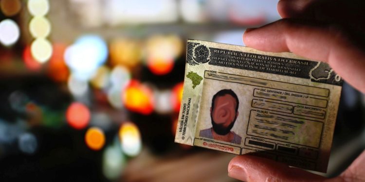 DER divulga lista de motoristas infratores que tiveram CNH suspensa