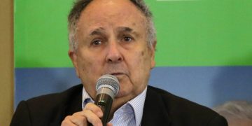 Cristovam: racha pode levar Cidadania a se unir à extrema-direita