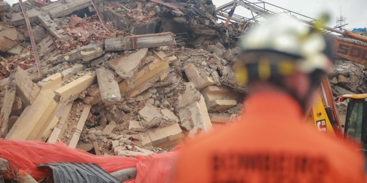 Veja como ficou a área do Torre Palace Hotel após implosão. Vídeo