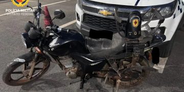 Falta de lacre em placa leva PMDF a recuperar moto furtada há 12 anos