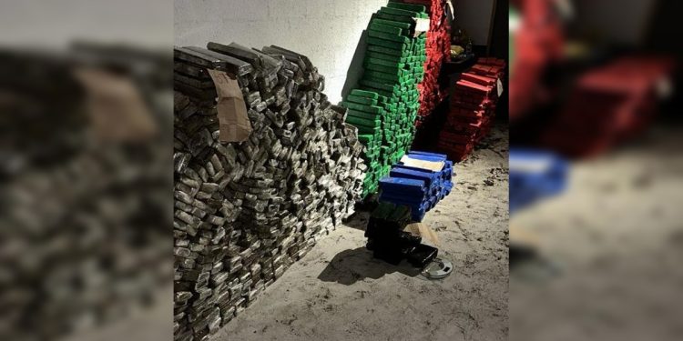 Sete são presos após distribuição de 2 toneladas de maconha em GO. Veja vídeo