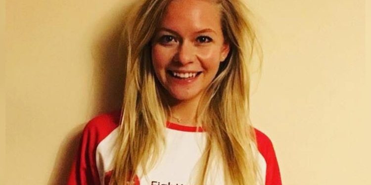 Mulher tem sintomas de câncer de intestino confundidos com hemorroidas