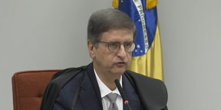 PGR opina pela suspensão de trechos que alteraram Lei da Ficha Limpa