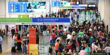 Carnaval: passageiros devem chegar mais cedo ao Aeroporto de Brasília; entenda