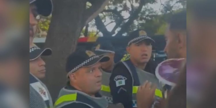 Confusão entre PM e deputado começou após prisão em bloco de Carnaval