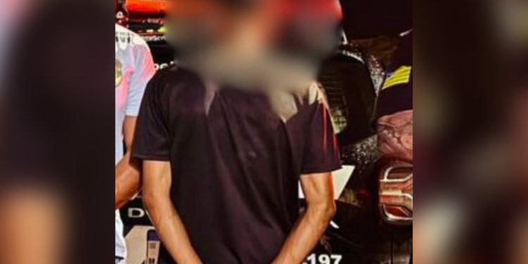 Agressor é preso na casa da mãe após ameaçar companheira com faca