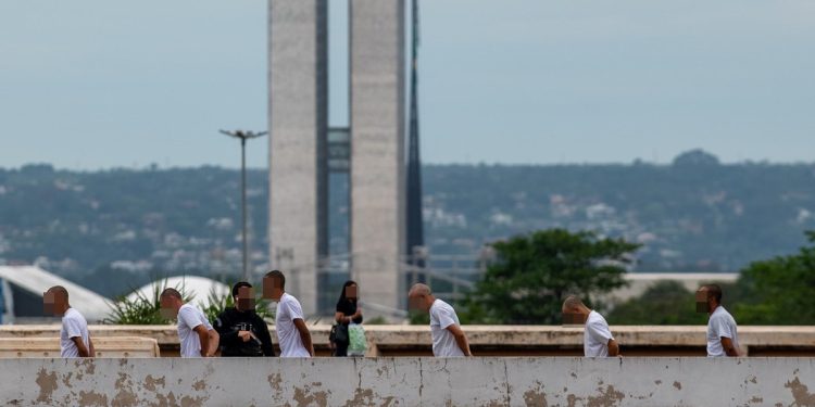 Presos vão para as ruas do DF no 1º saidão do ano; confira calendário. Vídeo