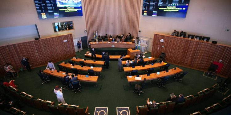 CLDF retoma atividades para último ano do atual mandato