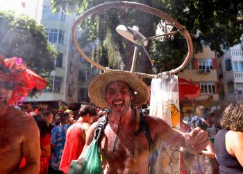 Do Carnaval libertador ao sufoco da jornada 6×1