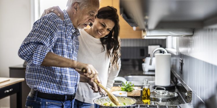 Longevidade: dieta saudável pode aumentar a vida em 3 anos, diz estudo