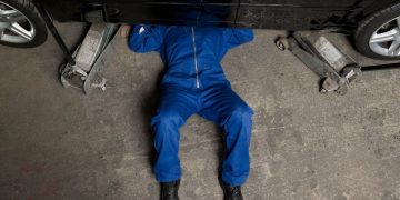 Golpe da troca de pneu em oficinas faz 80 vítimas perderem R$ 600 mil