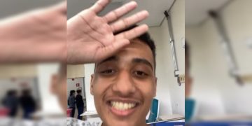 Jovem baleado por PM no Entorno deixa hospital após quase dois meses. Veja vídeo