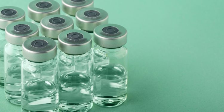 Brasil busca parceria com a Índia para produção de vacinas e remédios