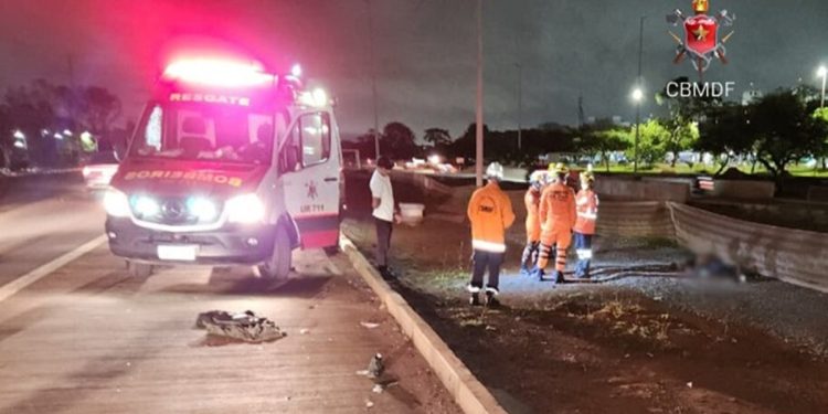 Homem morre atropelado ao ser atingido por carro esportivo na Epig