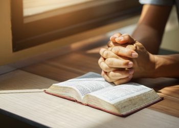 Justiça veta frase “sob a proteção de Deus” em assembleia legislativa