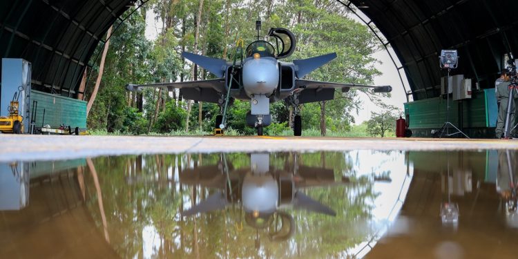 Caças suecos vêm de Anápolis para proteger símbolos do poder no DF