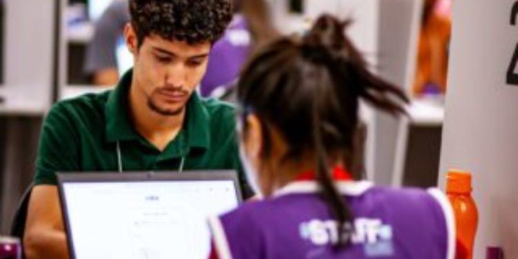 CIEE oferece 850 vagas no DF em comemoração ao 62º aniversário