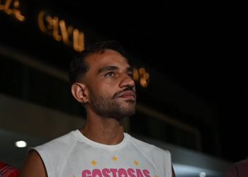 MP aciona Corregedoria da PM após spray de pimenta na cara de deputado