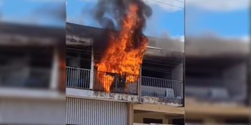 Incêndio assusta moradores e destrói apartamento na Asa Norte. Veja vídeo