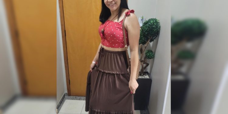 Após aniversário em hospital, filho homenageia mãe vítima de câncer: “Nunca desistiu”